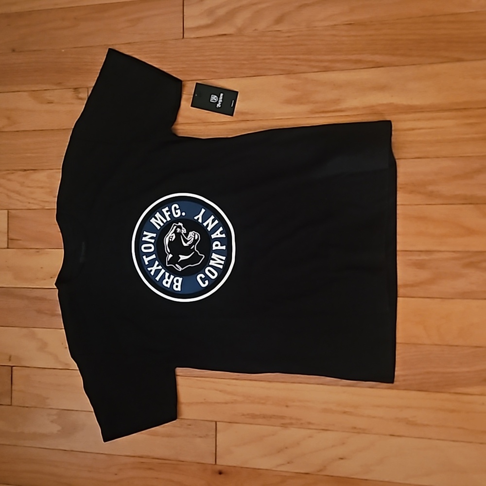 NWT Boys "Forte" Short Sleeve Medium Size Tee. Black & Blue.